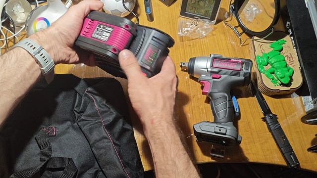 Бесщёточный гайковёрт за 1.3т.р. - я счастлив!