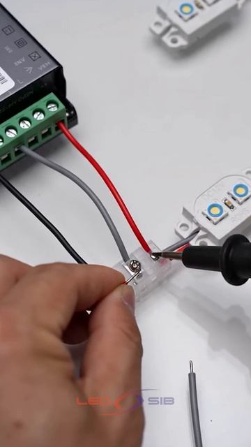 Создаем стильную LED-вывеску: от сборки до результата!