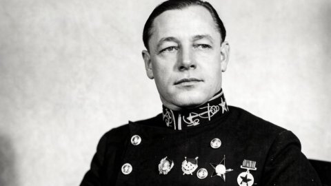 Чтобы ошибки не повторялись, их не следует замалчивать: Адмирал Николай Кузнецов