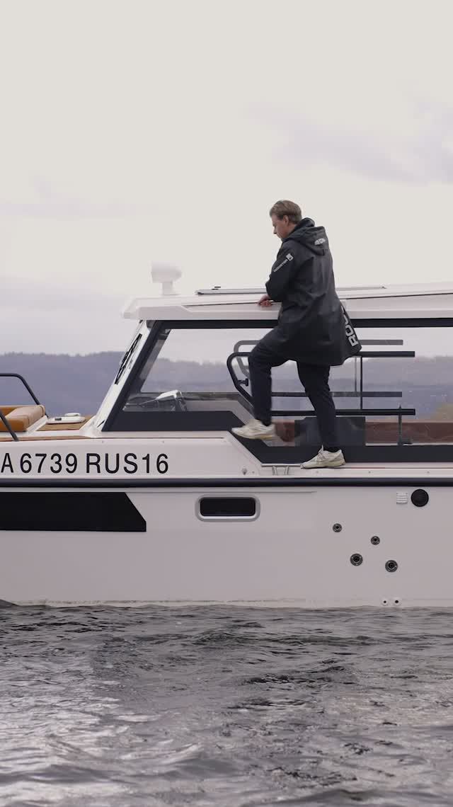 ч.12 «Выход на нос» 745 SPACE+ HardTop катер c двумя каютами SEARENE YACHTS. Обзор осень 2025.