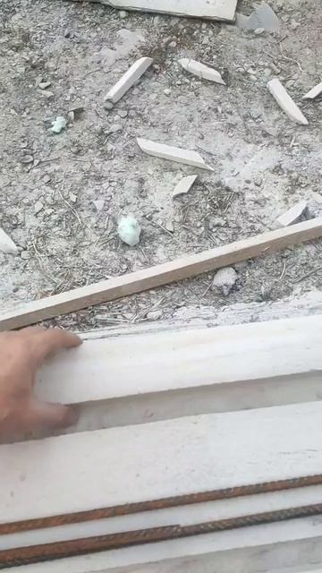 Пристройка из газоблока. Армируем первый ряд.