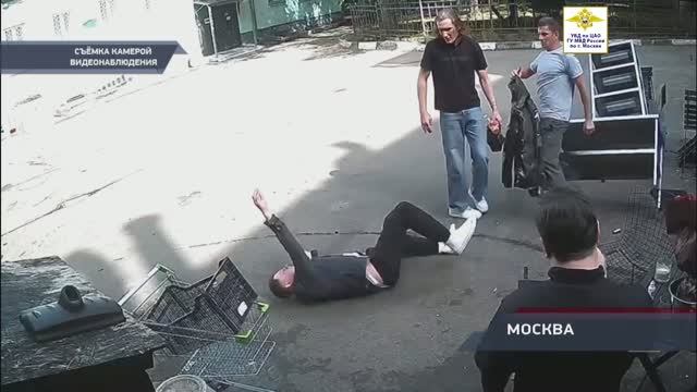 Оперативники центра столицы задержали подозреваемого в причинении тяжкого вреда здоровью москвичу