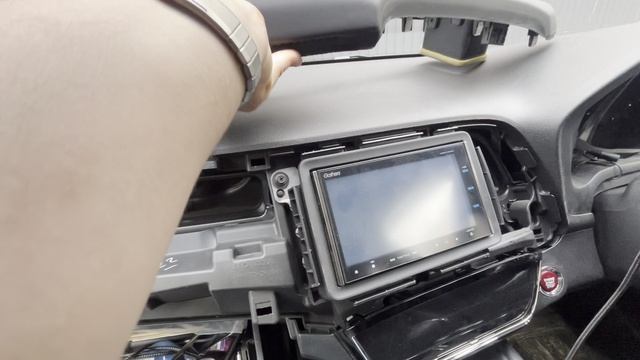 Как снять магнитолу на Honda Vezel 1 поколение