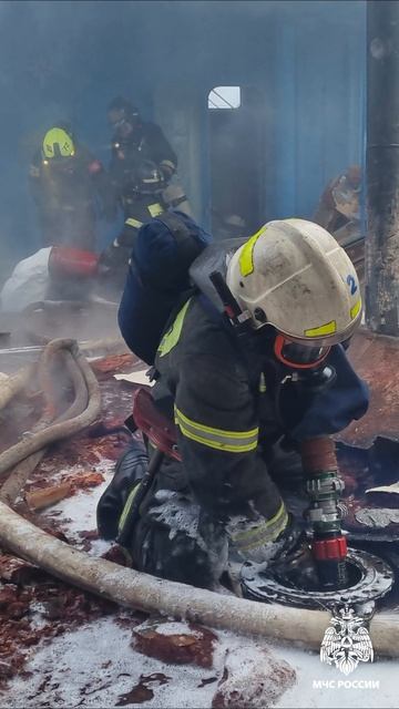 👨🚒🚒Когда другие в панике бегут от огня, они идут ему навстречу