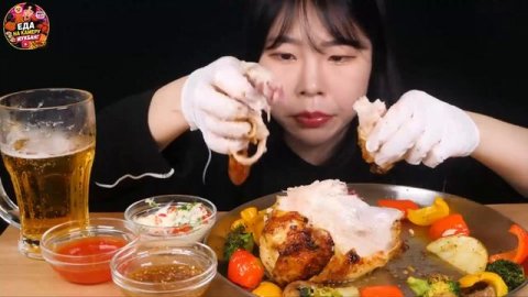 Мукбанг - курица и пиво