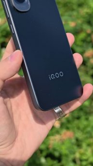 iQOO Z11: плюсы и минусы за 60 секунд #iqoo #iqooz11 #z11 #обзор #смартфон #плюсыиминусы