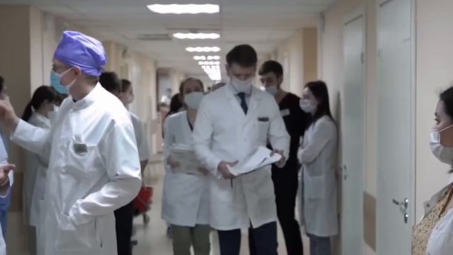 Спикер Государственной Думы Вячеслав Володин на днях предложил притормозить врачей - мигрантов