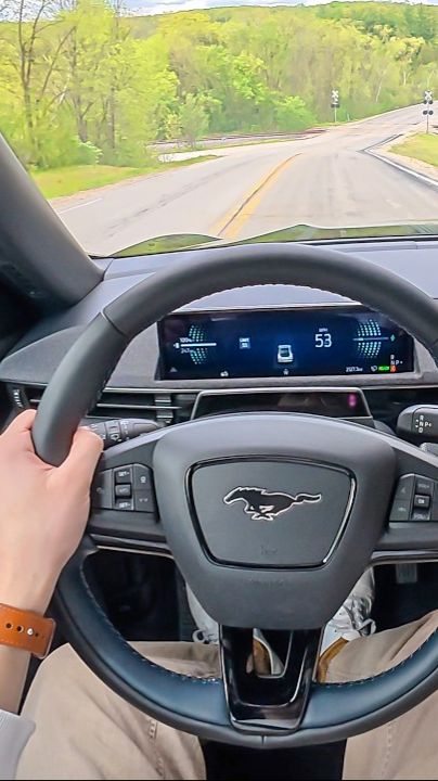 2026 Ford Mustang Mach E - ТЕСТ ДРАЙВ ОТ ПЕРВОГО ЛИЦА