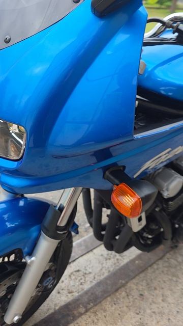 yamaha fzs