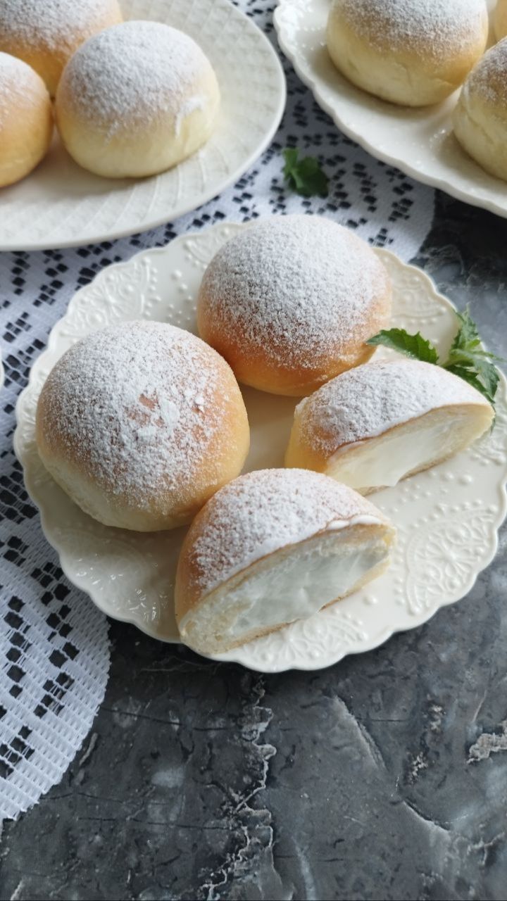 Итальянские булочки с кремом