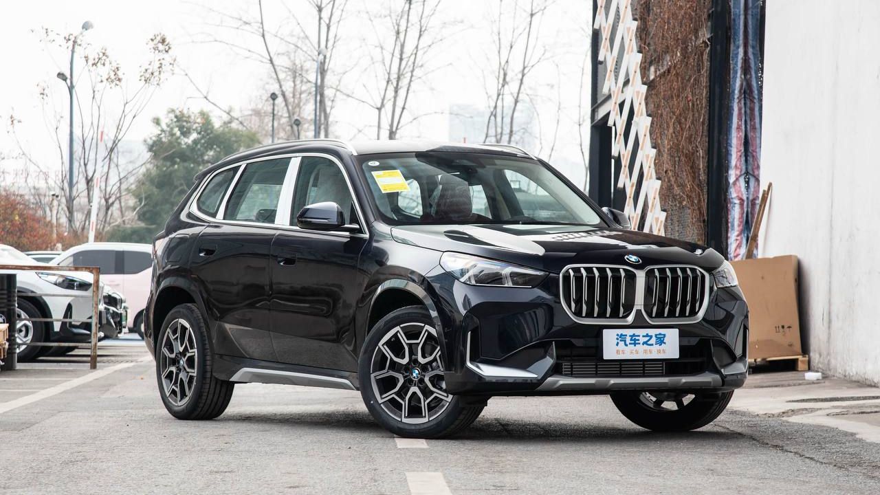 🚘 BMW X1 xDrive25Li