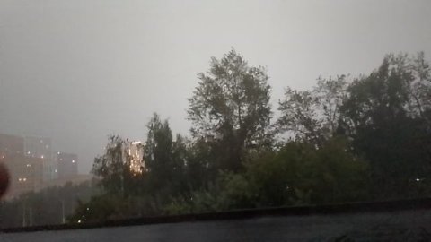 ПЕРВАЯ ГРОЗА
