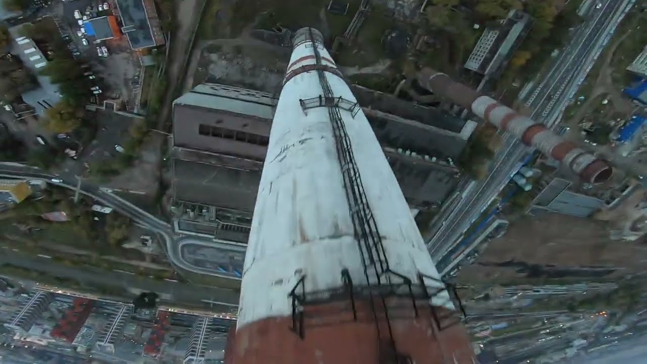 Труба ТЭЦ-ЗИЛ 180 метров (г. Москва) / BASE-прыжок / Гейнер