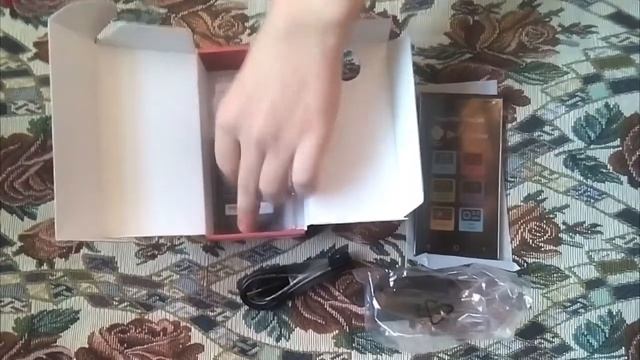 Распаковка Prestigio MultiPhone Grace Q5 Blue из Rozetka.com.ua
