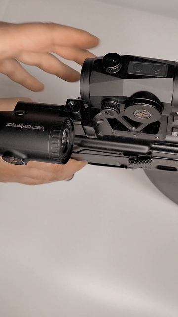 Scrapper 1x29 MRT Red Dot и Paragon 3x Magnifier с интегрированным цельным креплением Picatinny