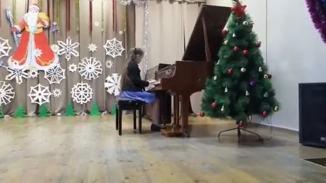 Леуменскене. Маленький менуэт.Исполняет Щелкунова Дарья.10 лет.