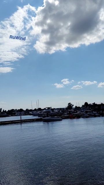 Kazan! пляж 🏖️ Локомотив река Волга! очень много отдыхающих! вечером будет концерт!🤘