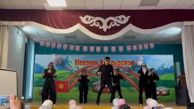 Флешмоб На День Учителя 03.10.2025
