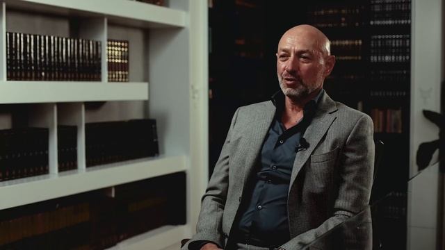 Деньги есть, а счастья нет? Геннадий Боголюбов о том как связаны деньги, отношения и успех