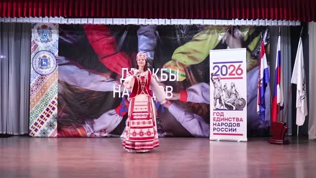 Песня «Мой мiленькi», исполняет Дарина Аннина