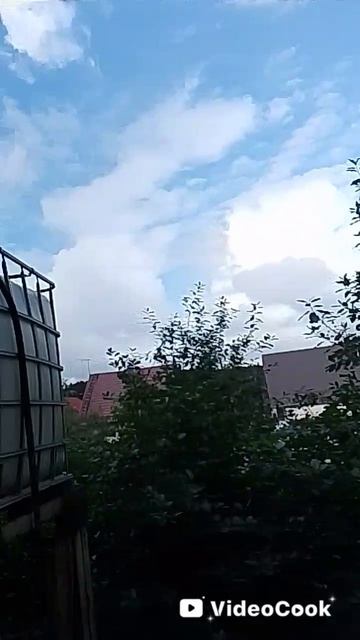 залезаю на обсерваторию но не смог добраться до конца залез на седьмую на шестую лестницу