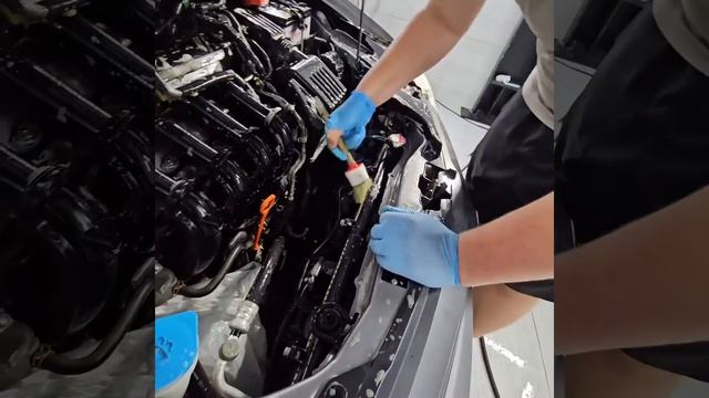 Мойка двигателя и подкапотного пространства!!! Ценим и любим Ваши авто))
