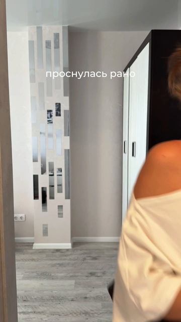 Следи за трендами женской одежды. Арт. на белый топ с кружевом #970006518