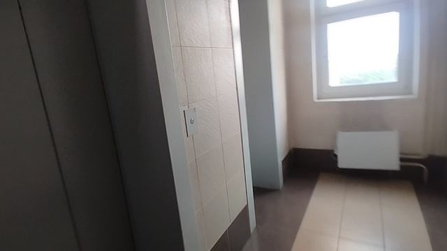 2 индикатора в кабине, лифты кмз 2013 г.в в Химках. пассажирский лифт был сломан.