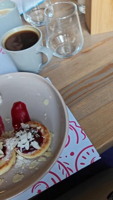 Мое идеальное бизнес-утро выглядит так... ☕️🍕