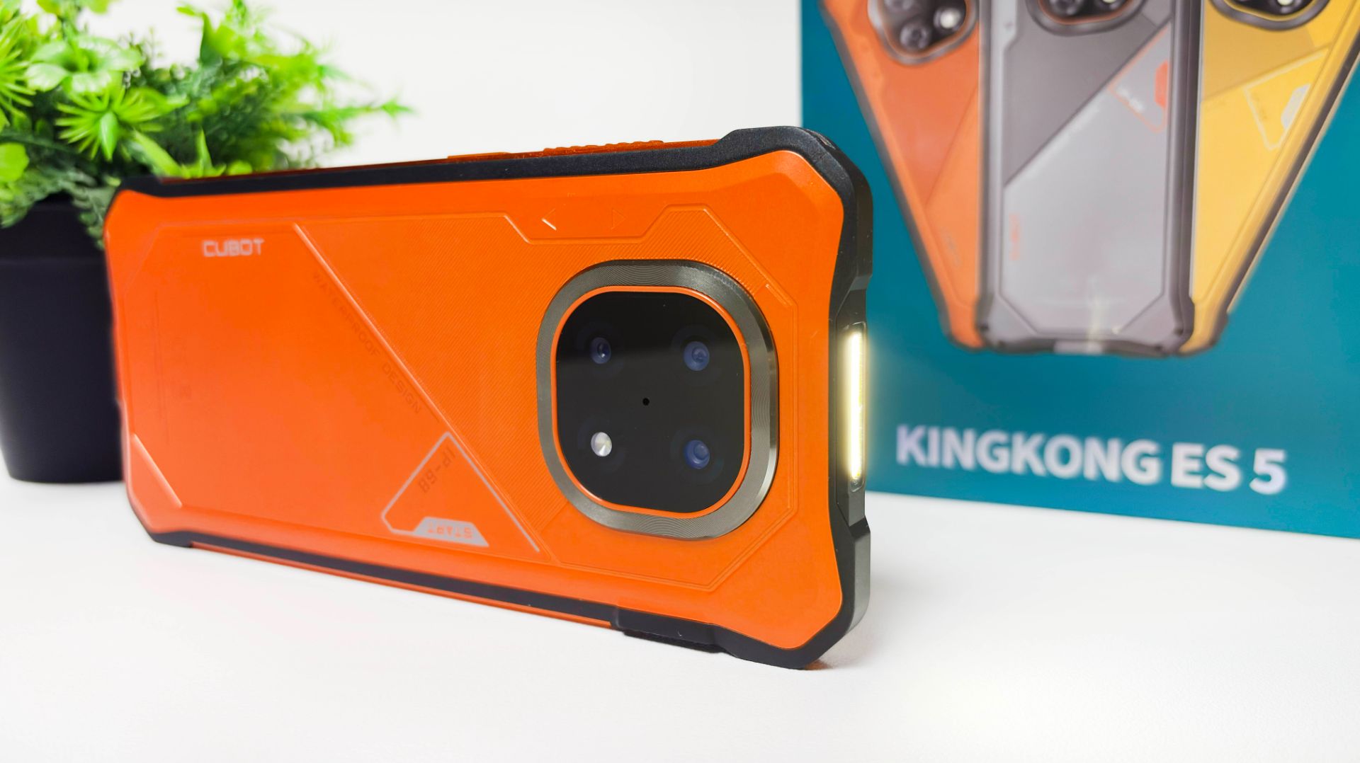 ТОНКИЙ, НО ЗАЩИЩЕННЫЙ - Обзор Cubot KingKong ES 5