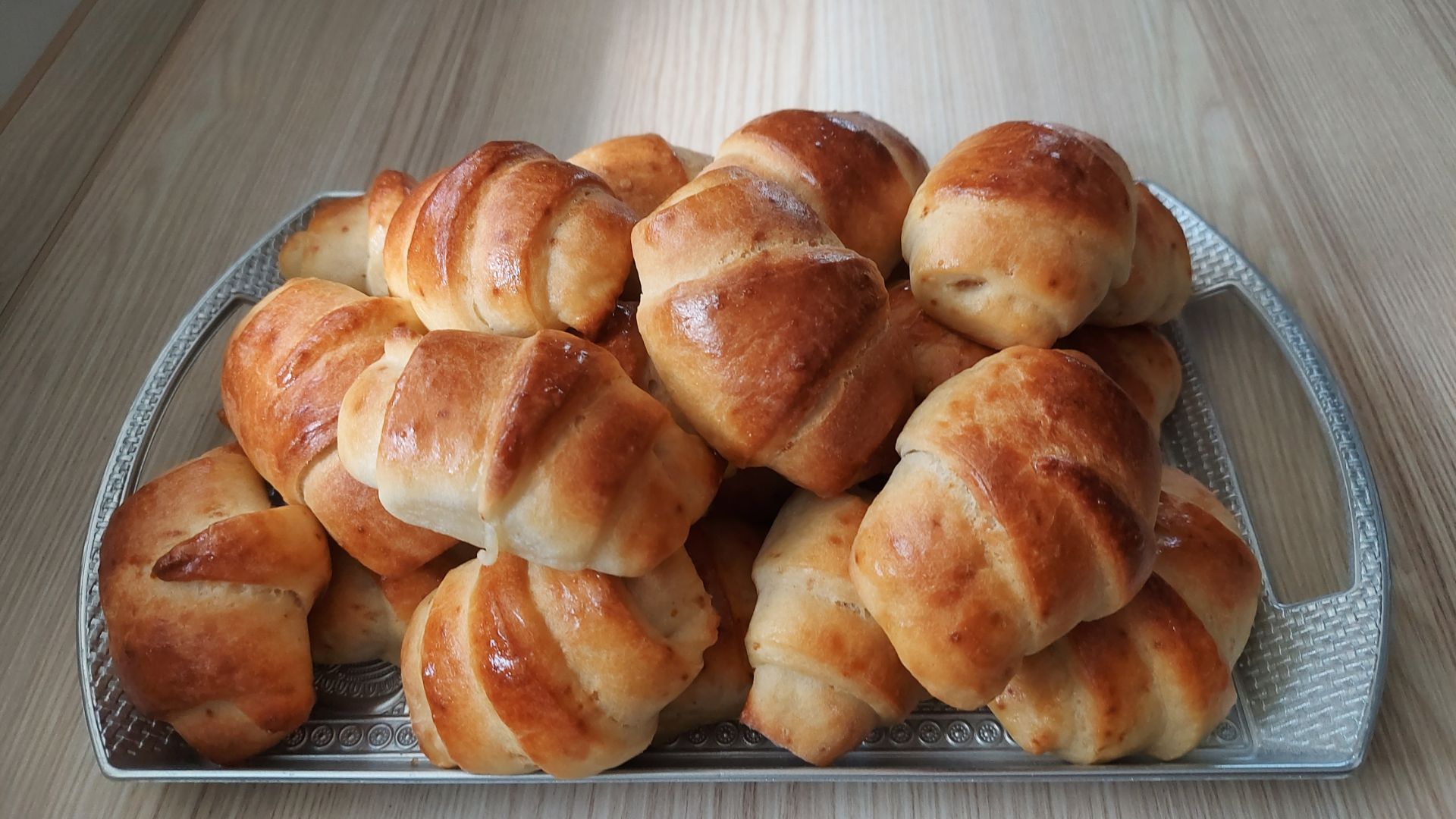 ТВОРОЖНЫЕ РОГАЛИКИ С ВАРЕНОЙ СГУЩЕНКОЙ. САМЫЙ ПРОСТОЙ РЕЦЕПТ!