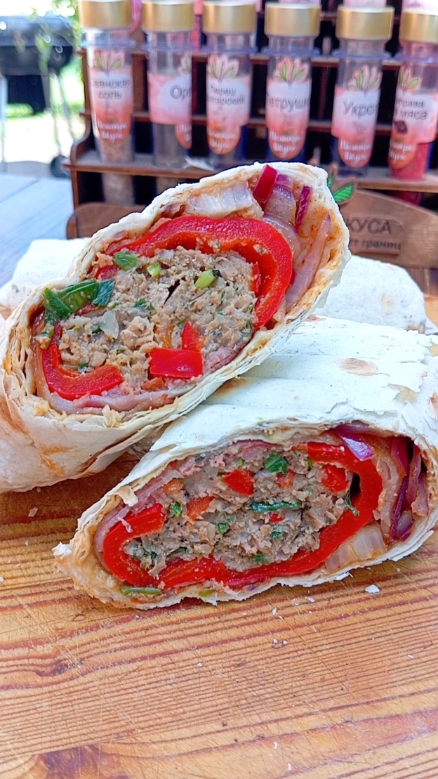 🔥Фаршированный перец в беконе и в ЛАВАШЕ. Нереальная вкуснятина на мангале!🌶️🥓🔥