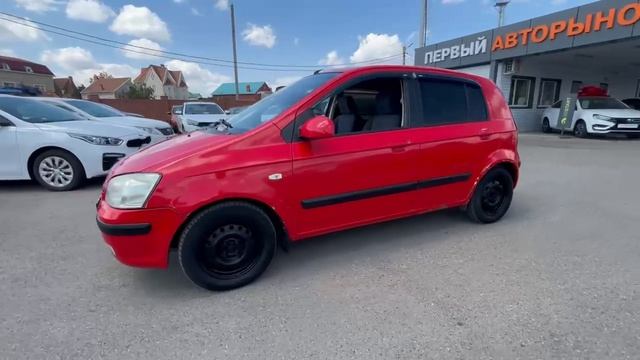 Hyundai  	Getz	2004	красный	KMHBU51HP5U290463
