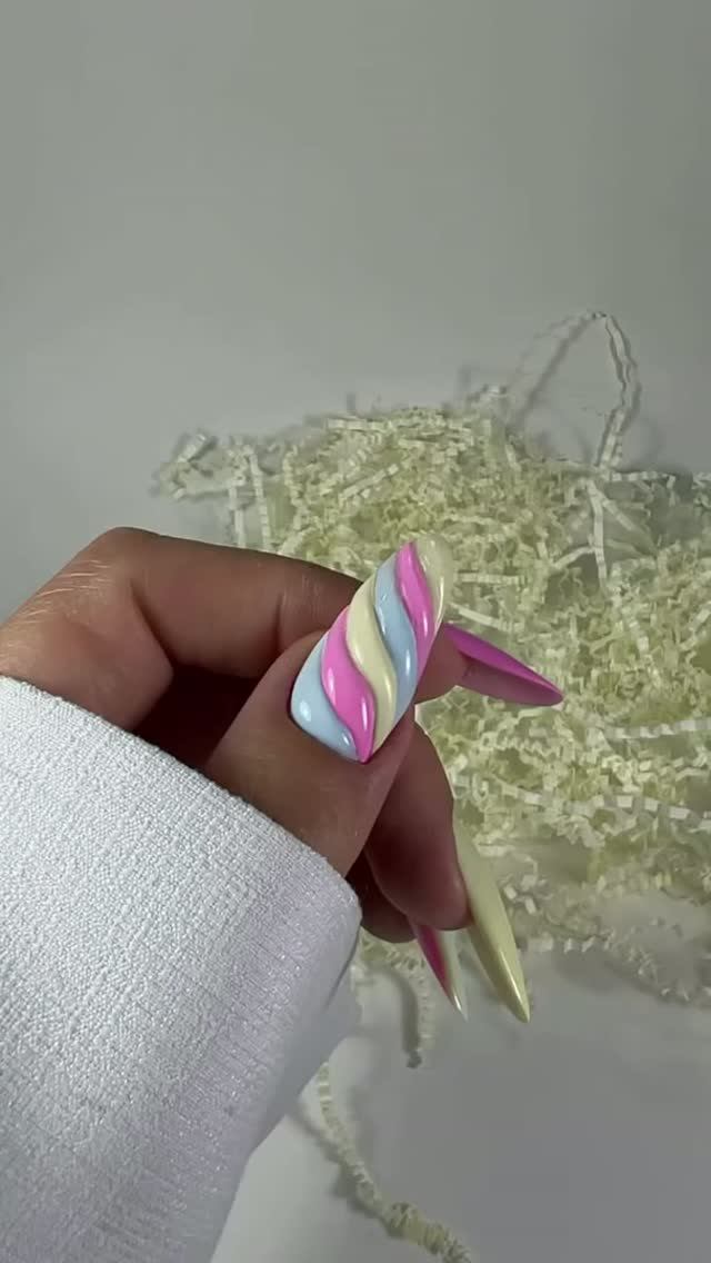 Летний десерт на ногтях 🍦
