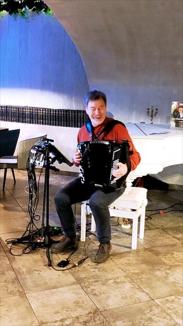 Завтра дальняя дорога выпадает королю #баянист