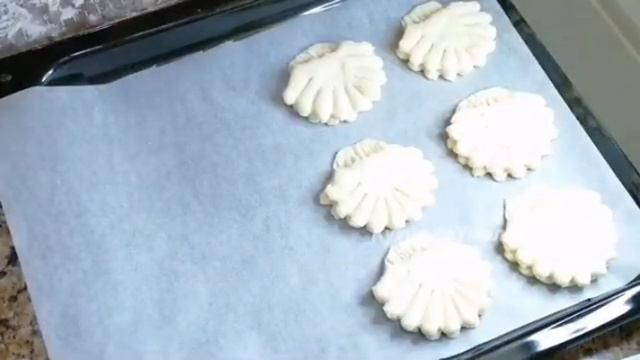 Холодная закуска из слоёного теста