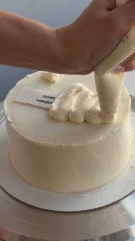 Калории сегодня не считаются, потому что на календаре — День торта 🍰