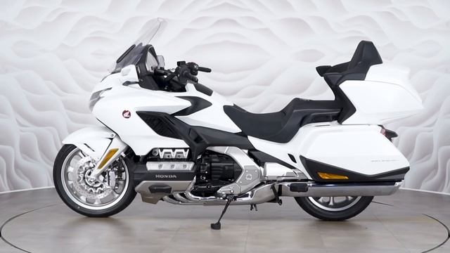 HONDA GL 1800 Gold Wing vin SC79-1700076