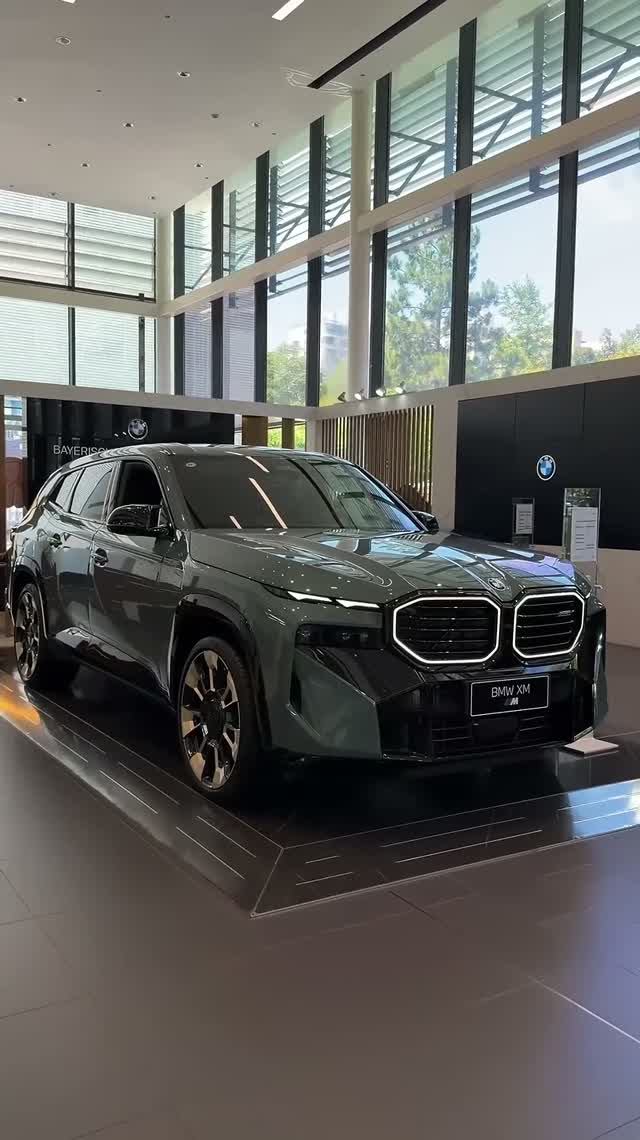 BMW XM 50e 2026