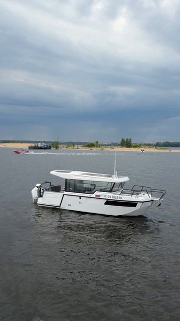 NEW! у SEARENE 745 CREW CABIN новая КРЫША. Мы назвали ее UMBRELLA.