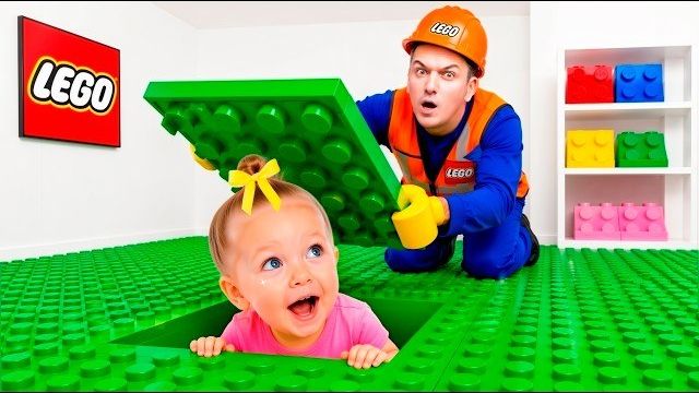 3-этажный дом из блоков LEGO! Ева помогает папе строить гигантский дом!