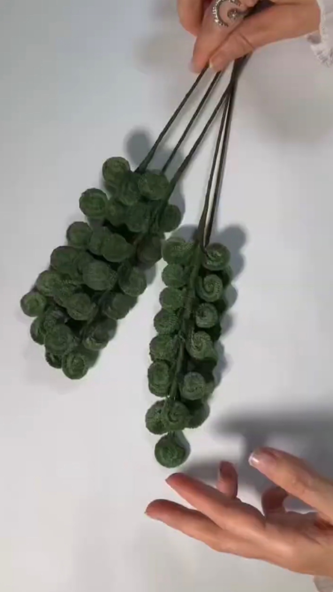 Листья эвкалипта из пушистой проволоки 🌿