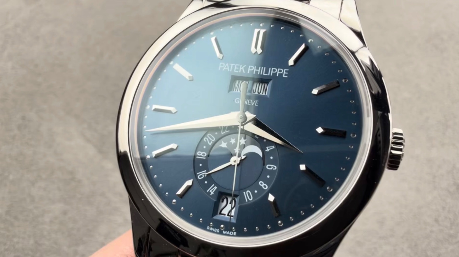 Patek Philippe 5396G Annual Calendar 5396/1G-001