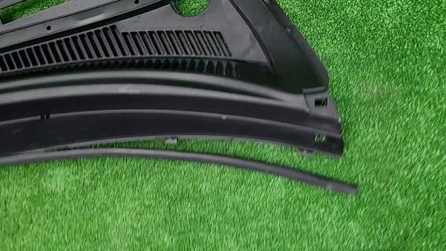 9382800
