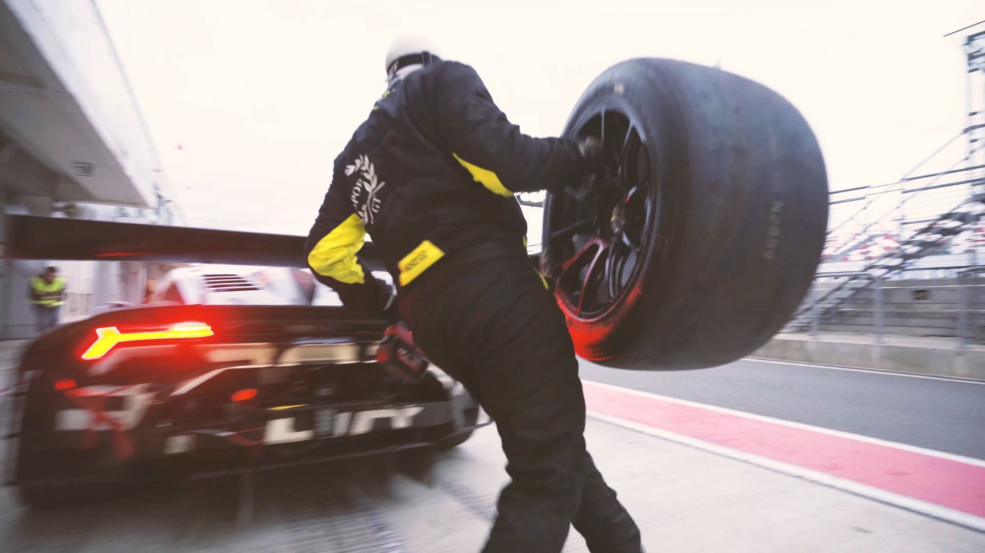 Pit Stop CameraMan