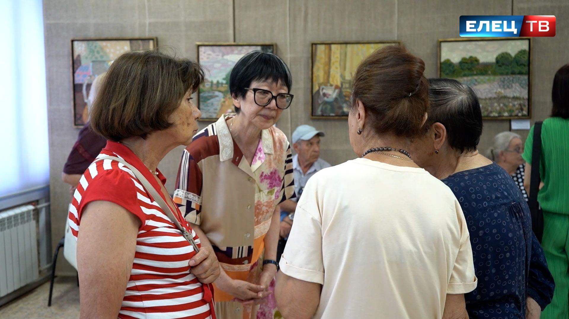 В Ельце  открылась выставка работ автора уникальной живописной техники Юрия Косаговского