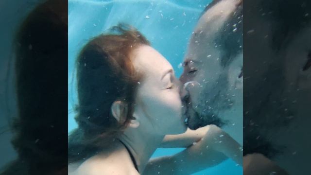 Поцелуй под водой
