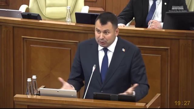 🔴 Reduceți guvernul la 7 ministere.