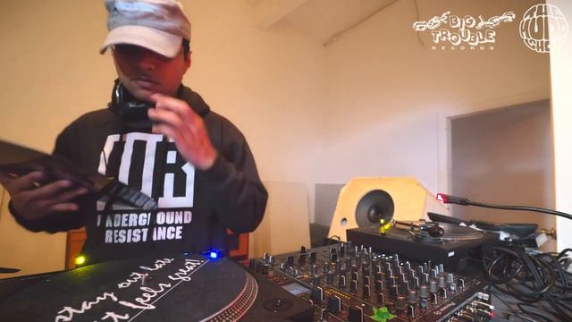 Raf Reza @ themuddshow x Big Trouble Records