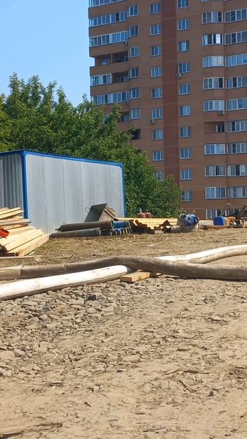 Из-за УК Стандарт в Новосибирске произошел обвал грунта на Горском микрорайоне, дыра увеличивается